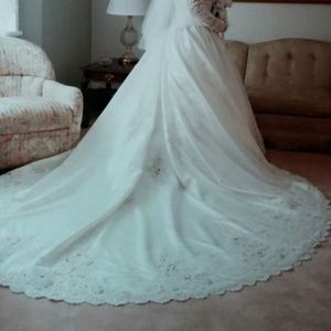 Wedding dress